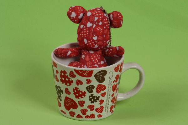 CANECA COM CHAVEIRO EM PATCHWORK